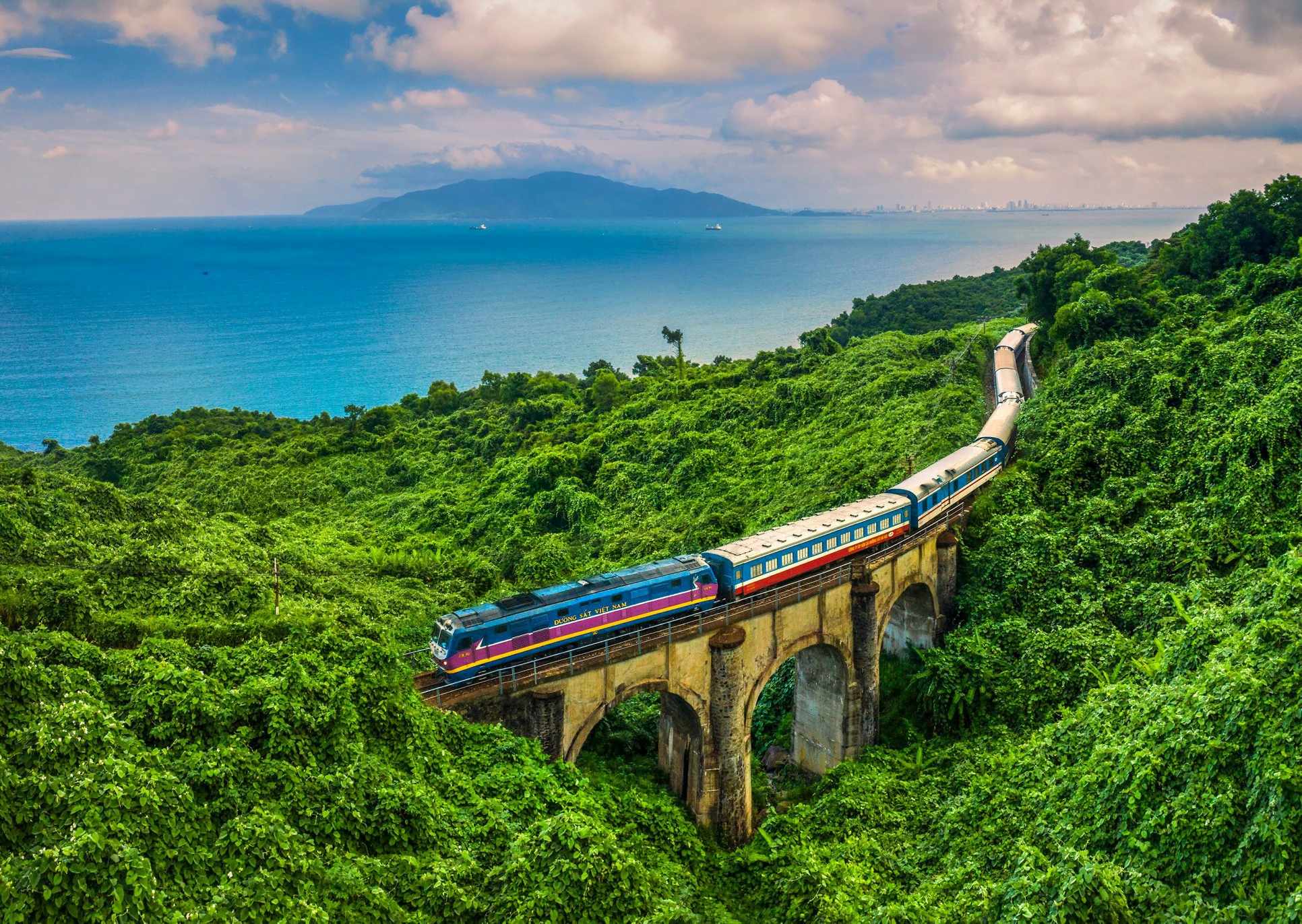 Tour Da Nang