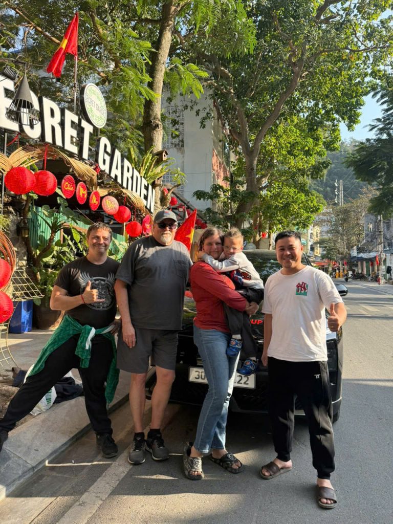 Eco Taxi Cat Ba tourists visiting Cat Ba Island with local driver