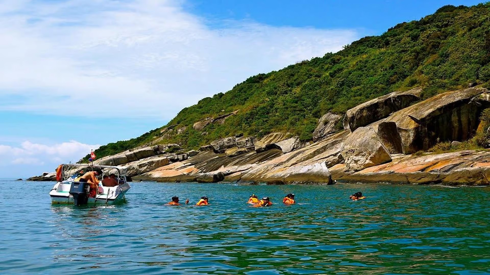 Hanoi Moc Chau Mai Chau 2 Day Tour with Meals