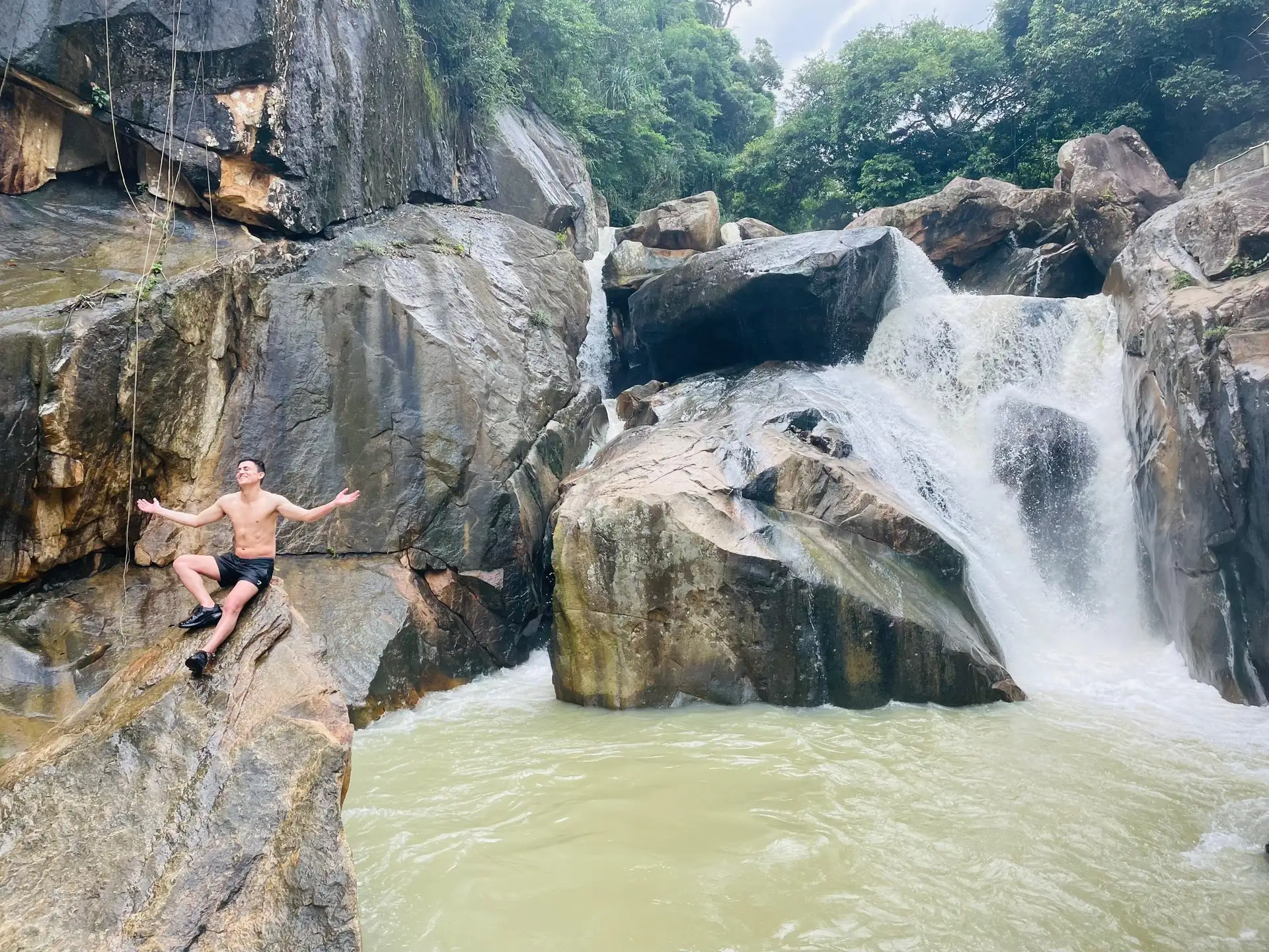Ha Giang 4 Day Jeep Tour with Local Guide